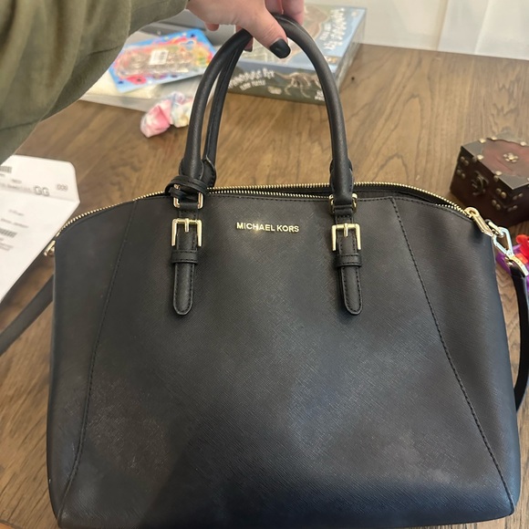 Purse - Picture 2 of 4